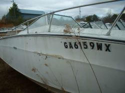 1974 Sea Ray 220 SRV Cuddy Cabin Mercruiser controls