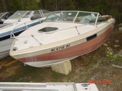 1982 Chris Craft 210 Scorpion