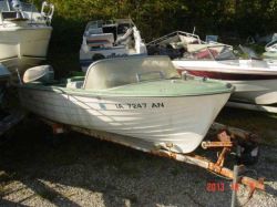 1967 MFG Boat Co. Westfield Runabout Evinrude 65
