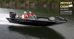 2012 - Lowe Boats - Stinger 18 HP