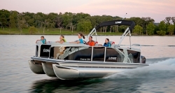 2015 - Lowe Boats - Xtreme 210