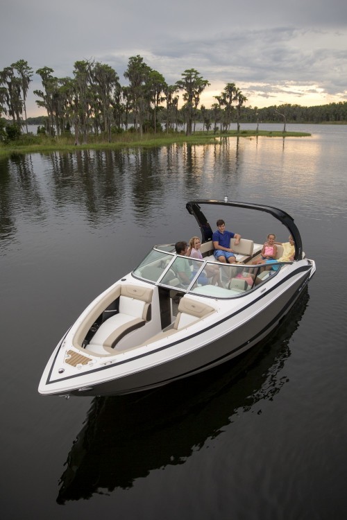 Research 2015 - Regal Boats - 2500 on iboats.com