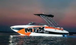 2017 - Rinker Boats - 20MTX