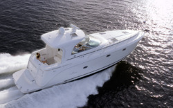 Rinker Boats 420 Express Cruiser Boat