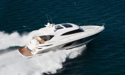 2016 - Riviera Boats - 6000 Sport Yacht