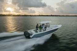 2020 - Sea Hunt Boats - Gamefish 27 with Forward Seating