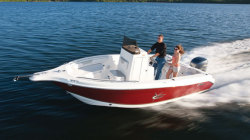 2011 - Seaswirl Boats - 2105 Center Console