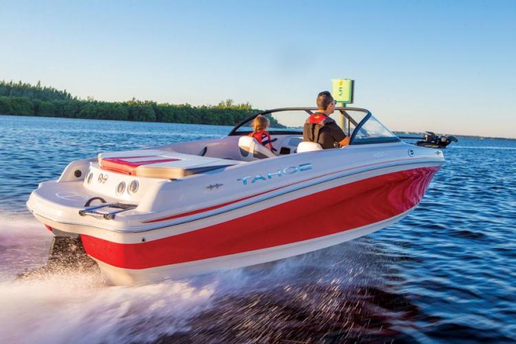 Research 2016 - Tahoe Boats - 400 TF on iboats.com