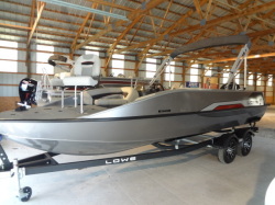 2023 - Lowe Boats - SD224 Deck Boat