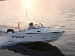 2009 - Trophy Boats - 1802 Walkaround