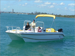 2013 - Twin Vee Boats - 22 Dual Console Ocean Cat
