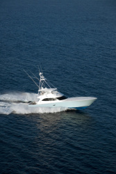 2010 - Viking Yacht - 82 C