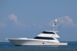 2011 - Viking Yacht - 82 EB