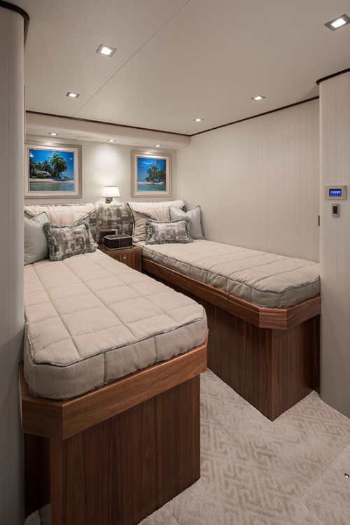 l_52-starboard-aft-stateroom-93-my