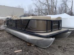 2022 Sunchaser by Smoker-Craft Commerce Charter Township MI